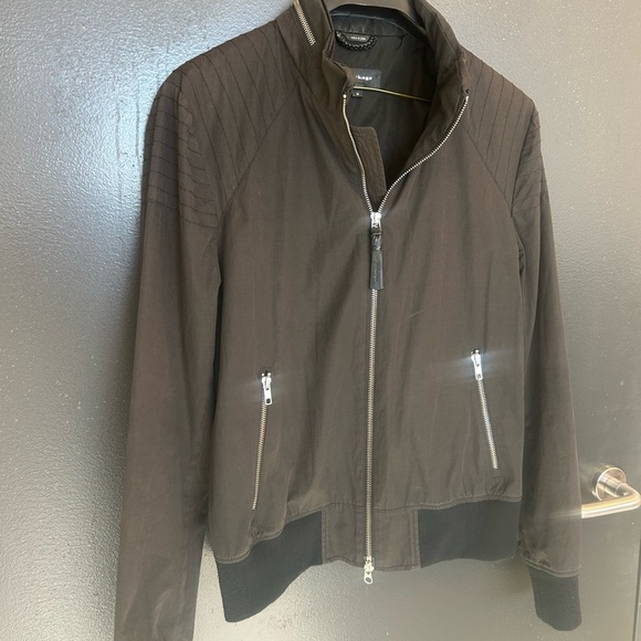 Mackage M women’s vintage vibe y2K bomber size 38 (M) good condition women’s. - Picture 3 of 15